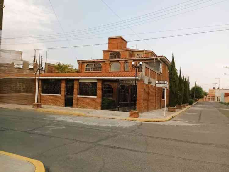 casa en venta de los alamos villas 2000 zumpango mexico phtcqJu